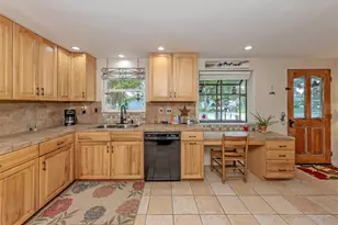 990 Florence St, Nokomis, FL 34275 - Photo 8