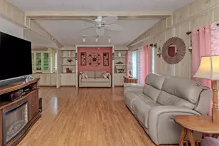 196 Palm Harbor Dr, North Port, FL 34287 - Photo 10