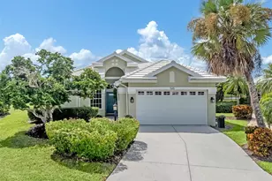565 Fallbrook Dr, Venice, FL 34292 - Photo 2