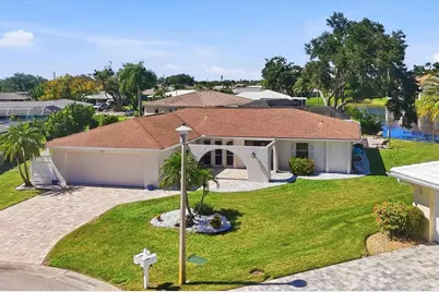 1714 Coral Sands Court, Venice, FL 34293 - Photo 4