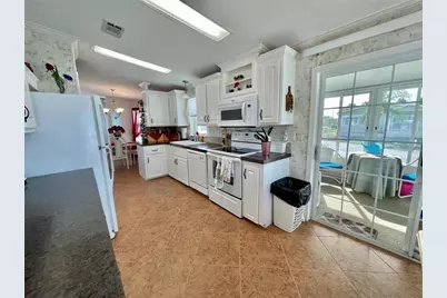 634 Leisure, Venice, FL 34285 - Photo 8