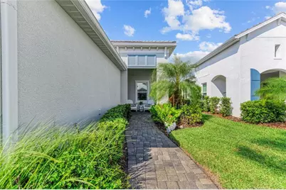 21609 Lake Placid Way, Venice, FL 34293 - Photo 6
