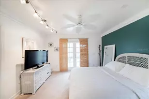 1775 Scenic Dr, Venice, FL 34293 - Photo 32