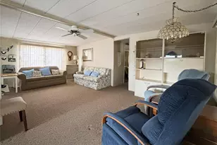 864 S Green Cir, Venice, FL 34285 - Photo 4