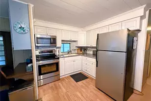855 S Green Cir, Venice, FL 34285 - Photo 4