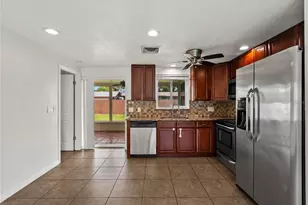 310 Grant Rd, Venice, FL 34293 - Photo 8