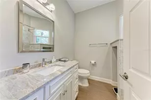 8352 Canary Palm Ct, Sarasota, FL 34238 - Photo 36