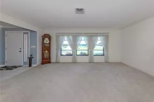 1612 Vikki Ct, Venice, FL 34293 - Photo 4
