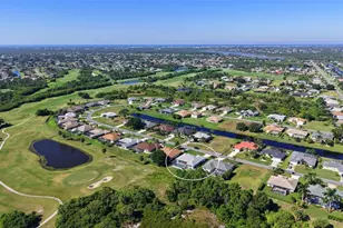 12 Medalist Ct, Rotonda West, FL 33947 - Photo 2