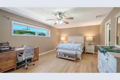 2304 50th Street W, Bradenton, FL 34209 - Photo 18