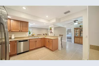2304 50th Street W, Bradenton, FL 34209 - Photo 10