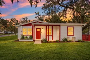 10002 Takomah Trail, Tampa, FL 33617 - Photo 1