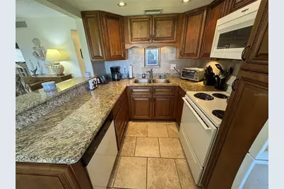 261 Airport Avenue E #111, Venice, FL 34285 - Photo 4