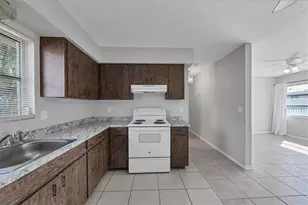 220 Colonia Ln E, Nokomis, FL 34275 - Photo 14