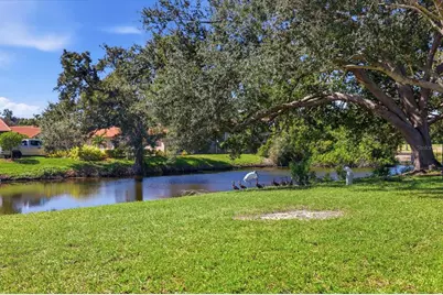 832 S Gondola Drive, Venice, FL 34293 - Photo 2
