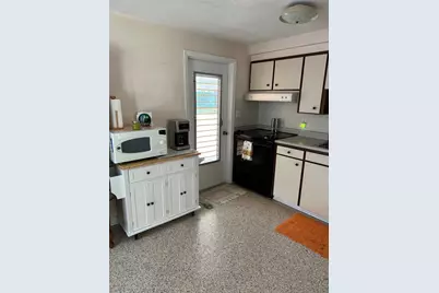 814 E 10th Avenue, New Smyrna Beach, FL 32169 - Photo 6