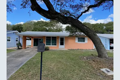 814 E 10th Avenue, New Smyrna Beach, FL 32169 - Photo 1