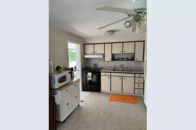 814 E 10th Avenue, New Smyrna Beach, FL 32169 - Photo 4