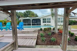 238 Quay Assisi, New Smyrna Beach, FL 32169 - Photo 6