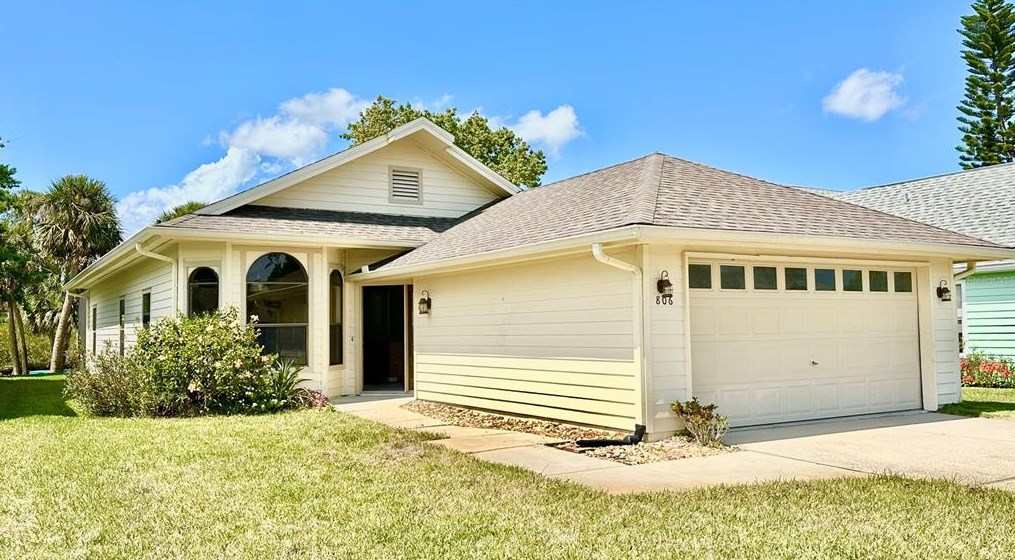 806 Pine Shores Cir, New Smyrna, FL 32168-6143