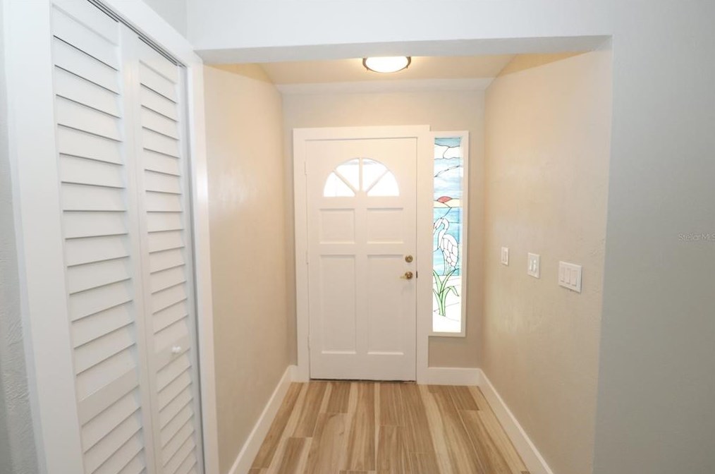 818 Fairway Dr, New Smyrna FL  32168-6117 exterior