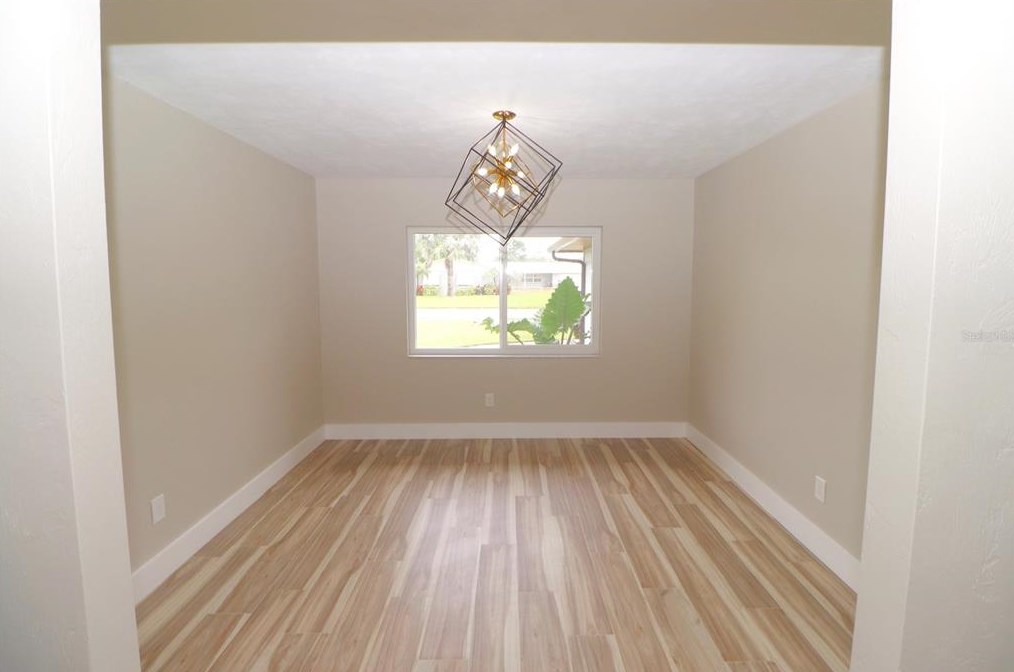 818 Fairway Dr, New Smyrna FL  32168-6117 exterior