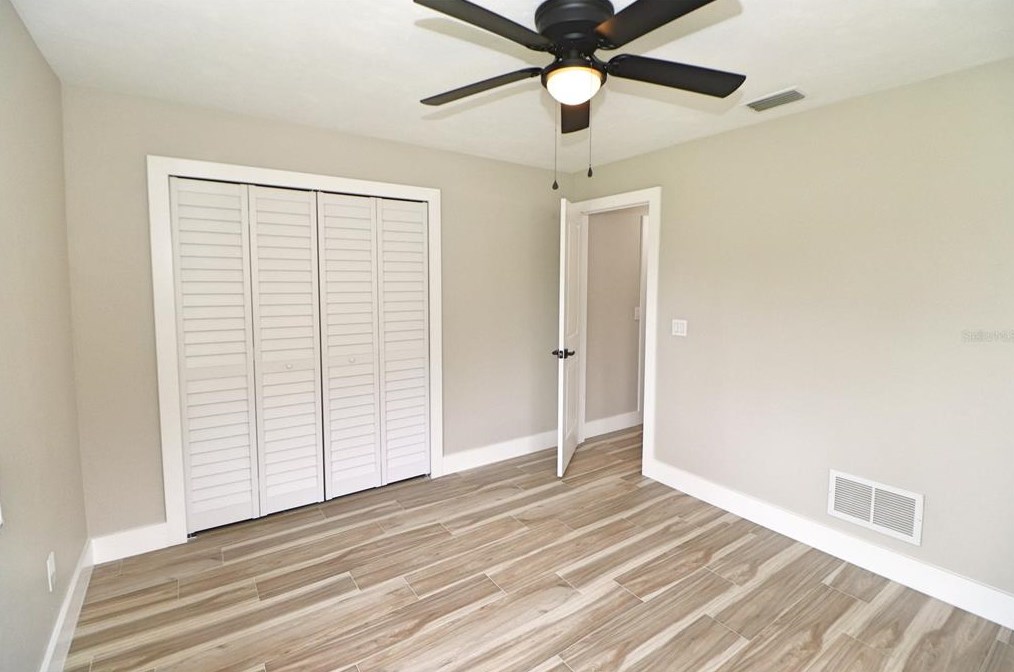 818 Fairway Dr, New Smyrna FL  32168-6117 exterior