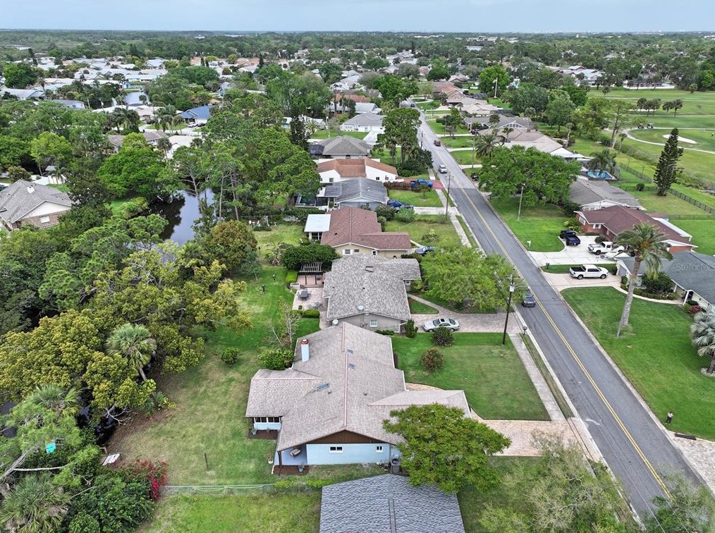 818 Fairway Dr, New Smyrna FL  32168-6117 exterior