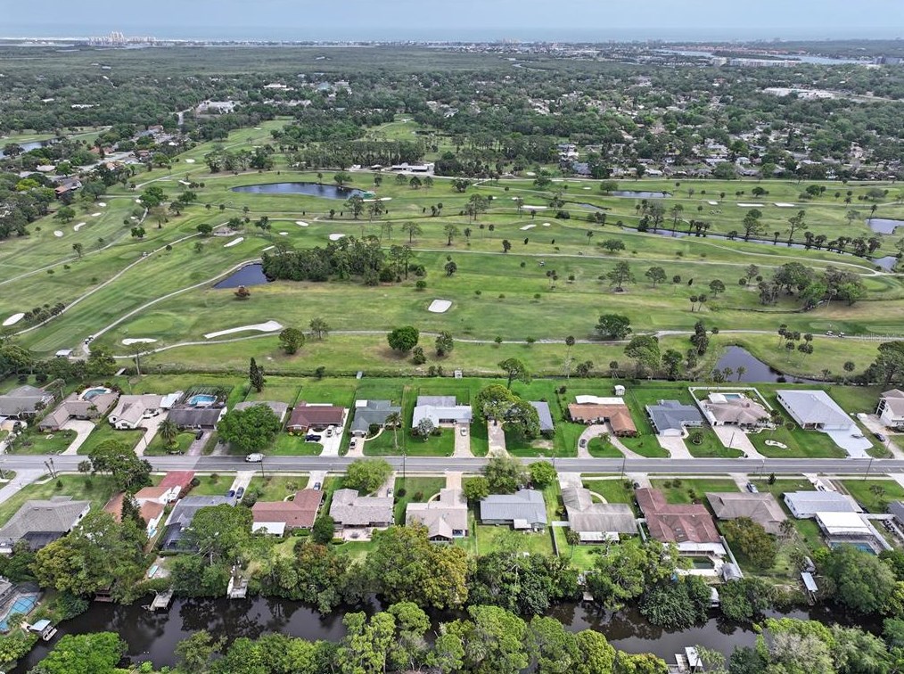 818 Fairway Dr, New Smyrna FL  32168-6117 exterior