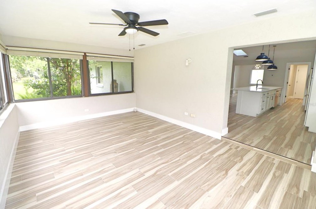 818 Fairway Dr, New Smyrna FL  32168-6117 exterior