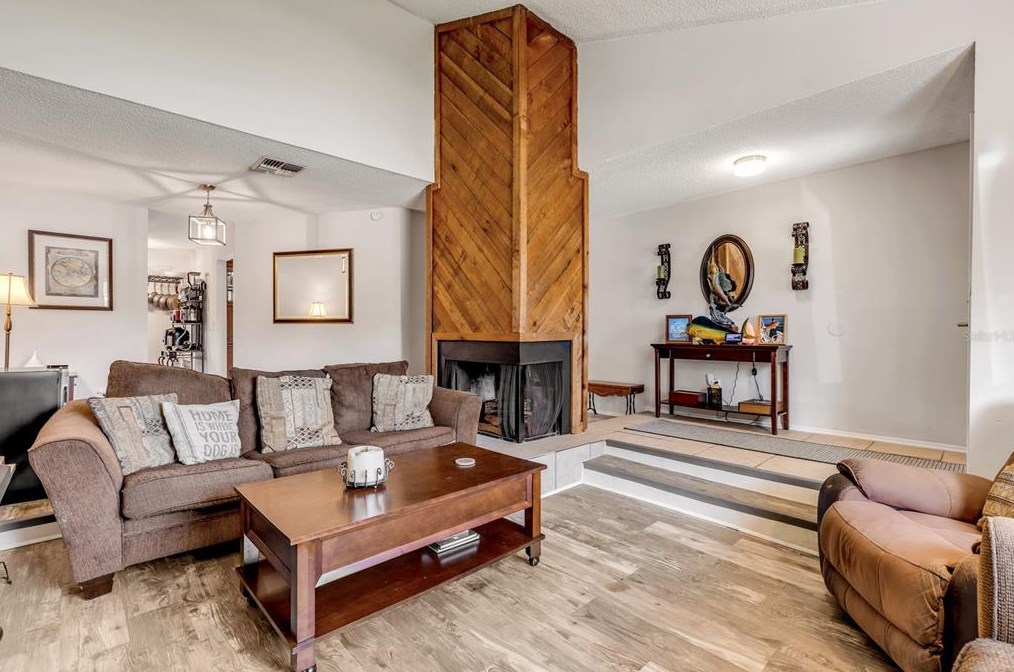 804 Van Ness Cir, Longwood FL  32750-2929 exterior