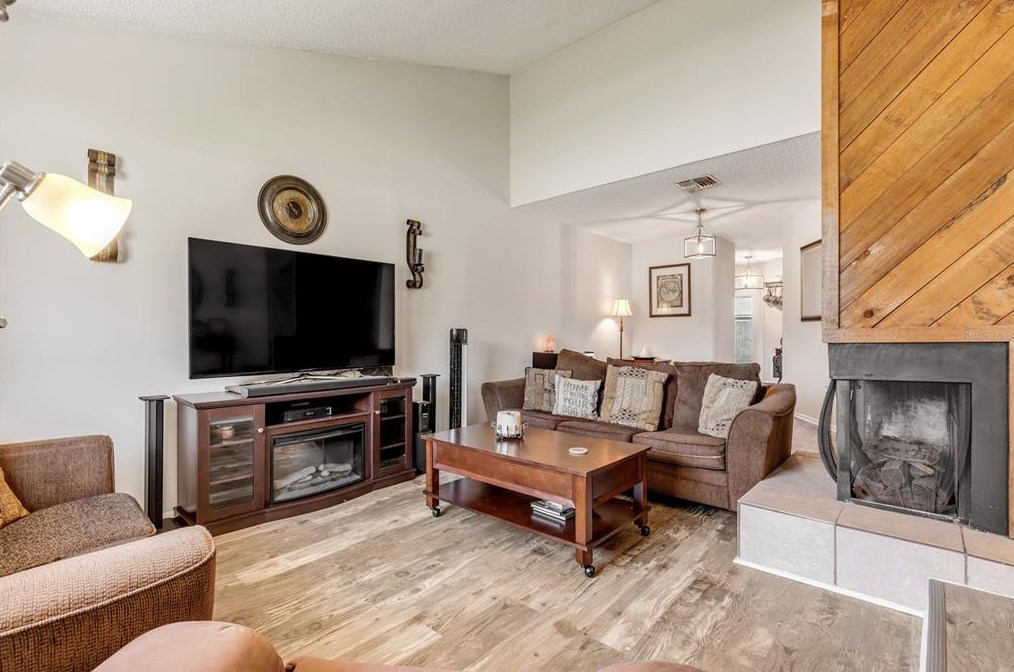 804 Van Ness Cir, Longwood FL  32750-2929 exterior