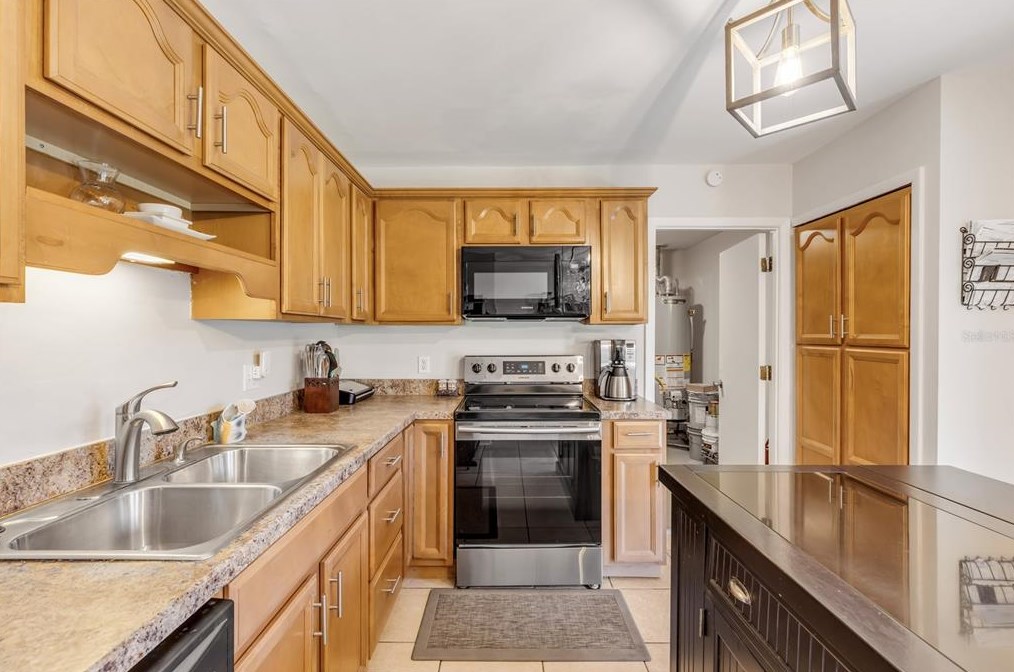 804 Van Ness Cir, Longwood FL  32750-2929 exterior