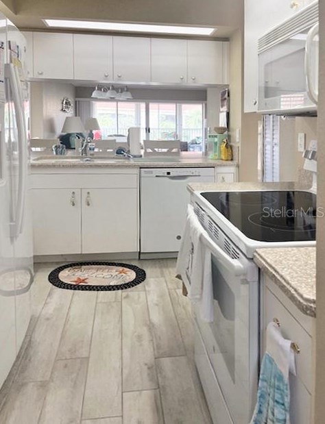 407 Bouchelle Dr, New Smyrna, FL 32169-5497