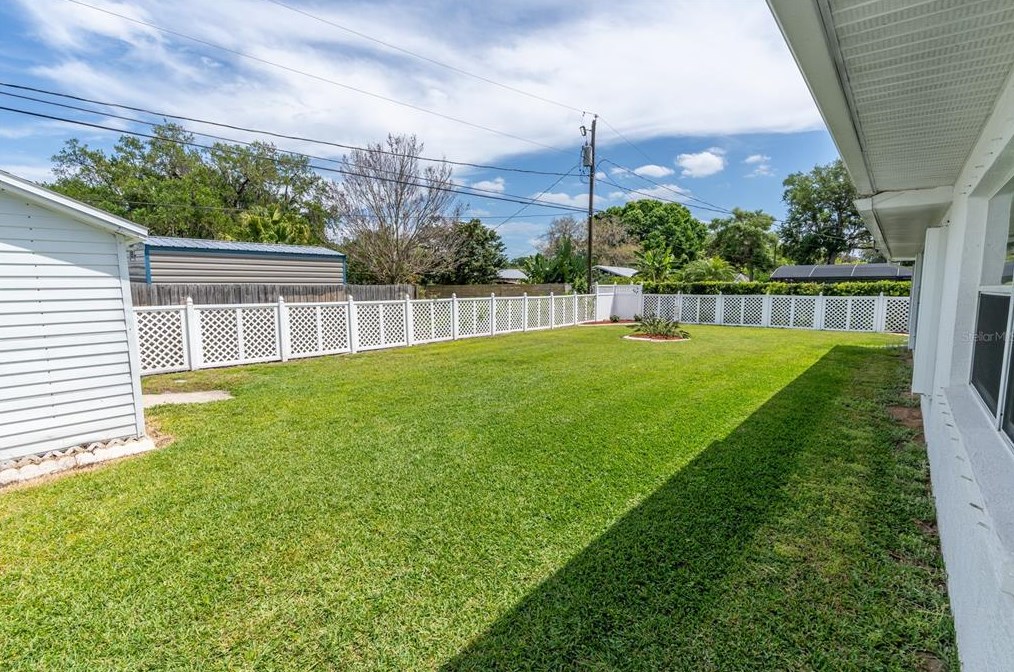 2525 Queen Palm Dr, Edgewater FL  32141-4907 exterior