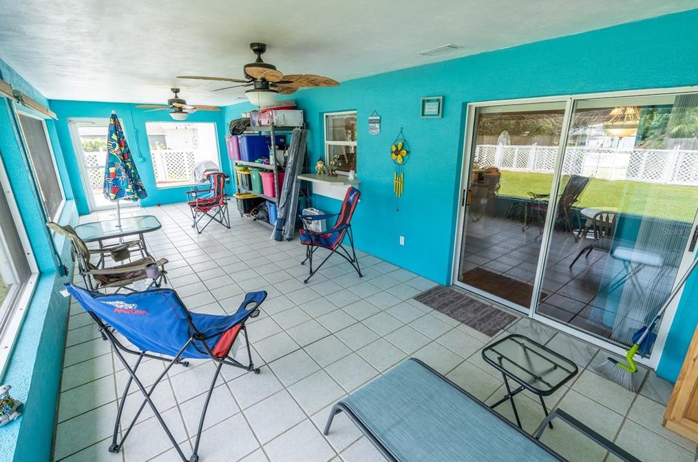 2525 Queen Palm Dr, Edgewater FL  32141-4907 exterior