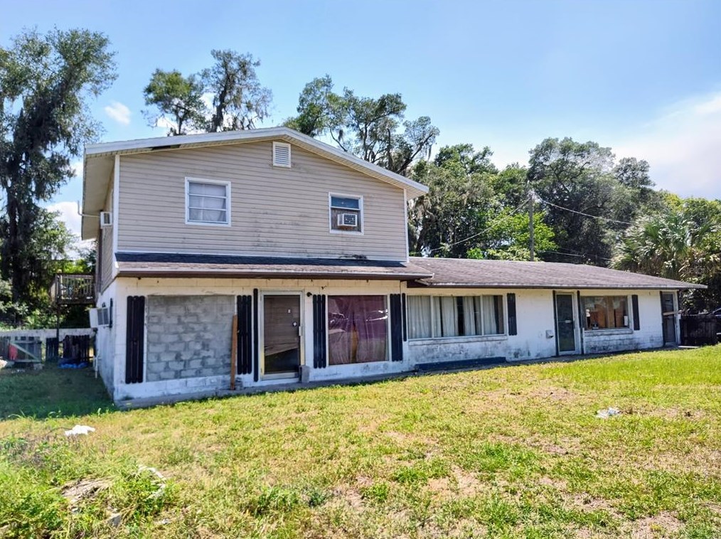 120 Katrina St, De Leon Springs, FL 32130