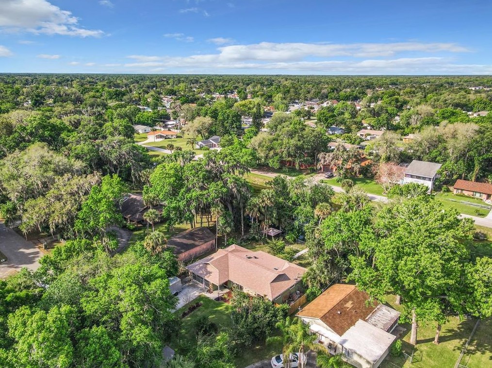2014 Pine Tree Dr, Edgewater, FL 32141-3806
