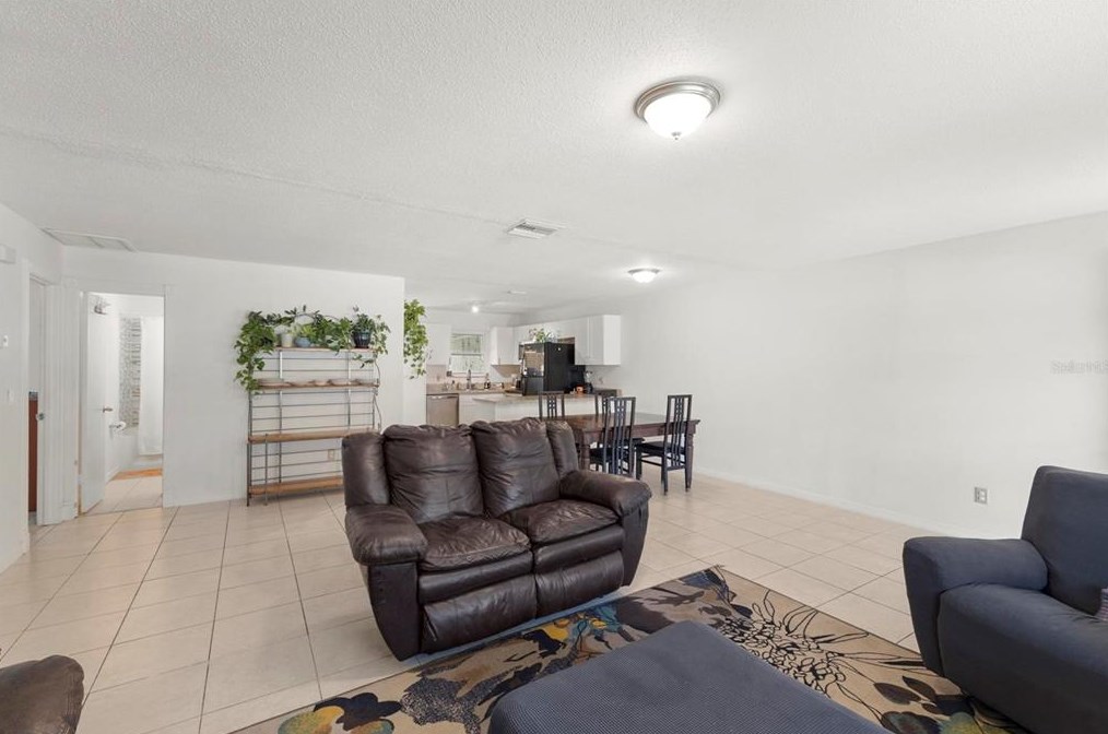 1518 Juniper Dr, Edgewater FL  32132-2640 exterior