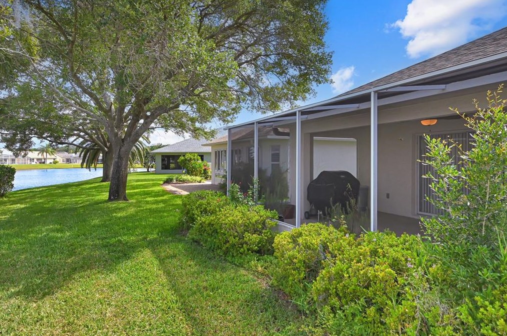 661 Wellesley Ct, New Smyrna FL  32168-2128 exterior