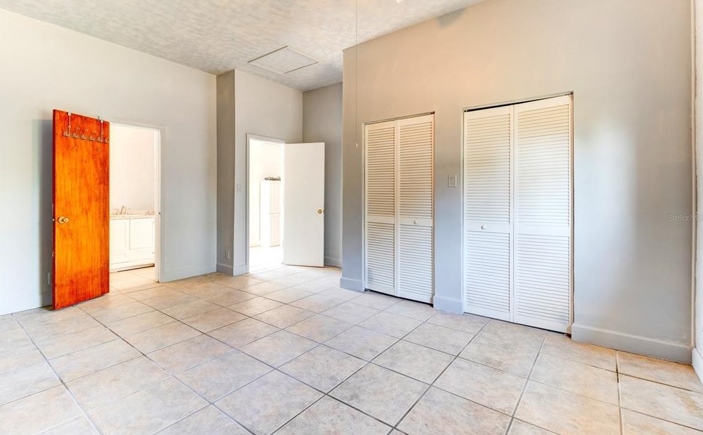 419 Sea Hawk Ct, Edgewater FL  32141-4185 exterior