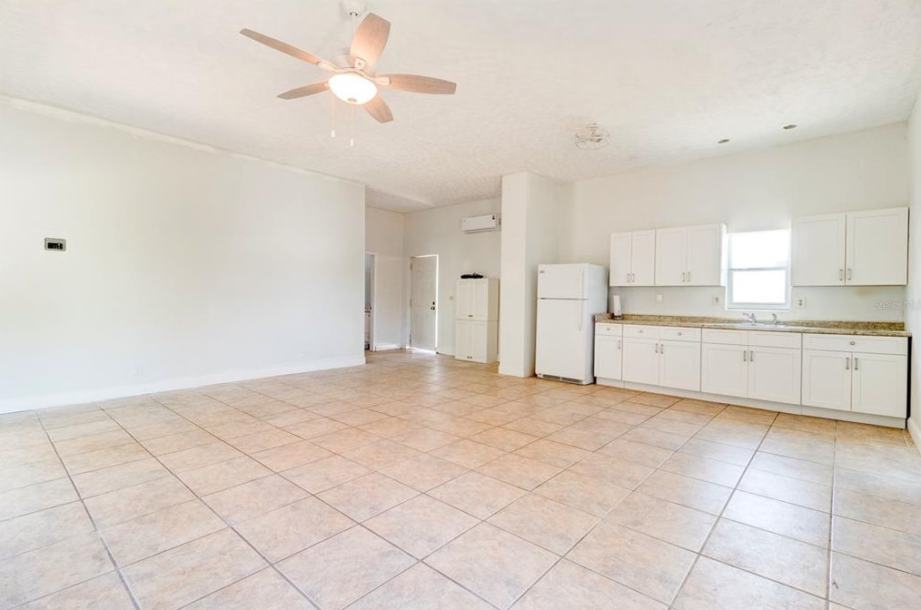 419 Sea Hawk Ct, Edgewater FL  32141-4185 exterior