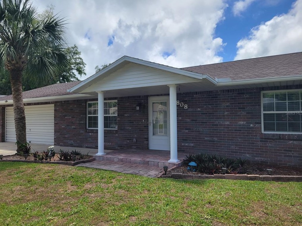 2808 Vista Palm Dr, Edgewater, FL 32141