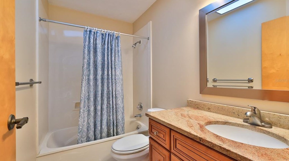 83 Lk Fairgreen Cir, New Smyrna FL  32168-6147 exterior