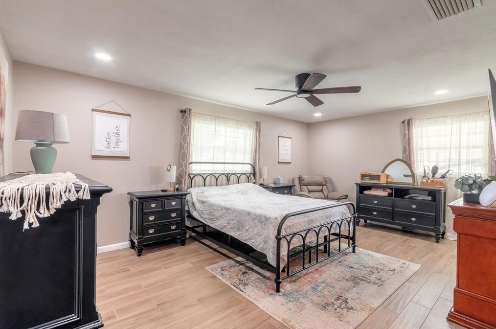 1737 Jacobs Rd, Daytona Beach FL 32119-1907 exterior