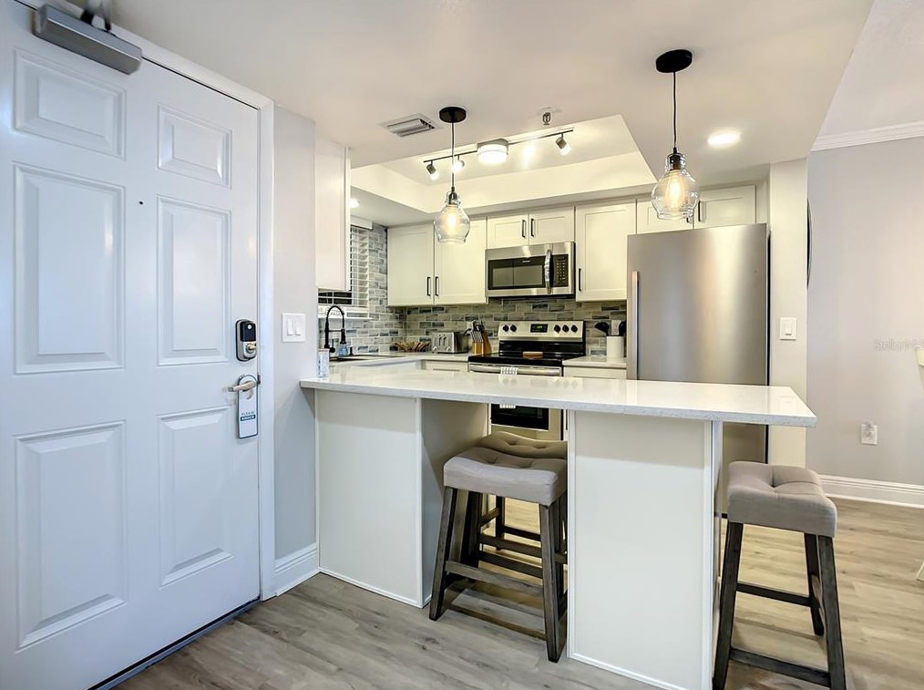 421 S Atlantic Ave #605, New Smyrna, FL 32169