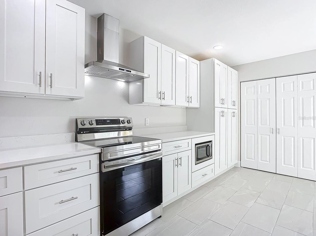 128 Surf Scooter Dr, Daytona Beach FL  32119-1378 exterior