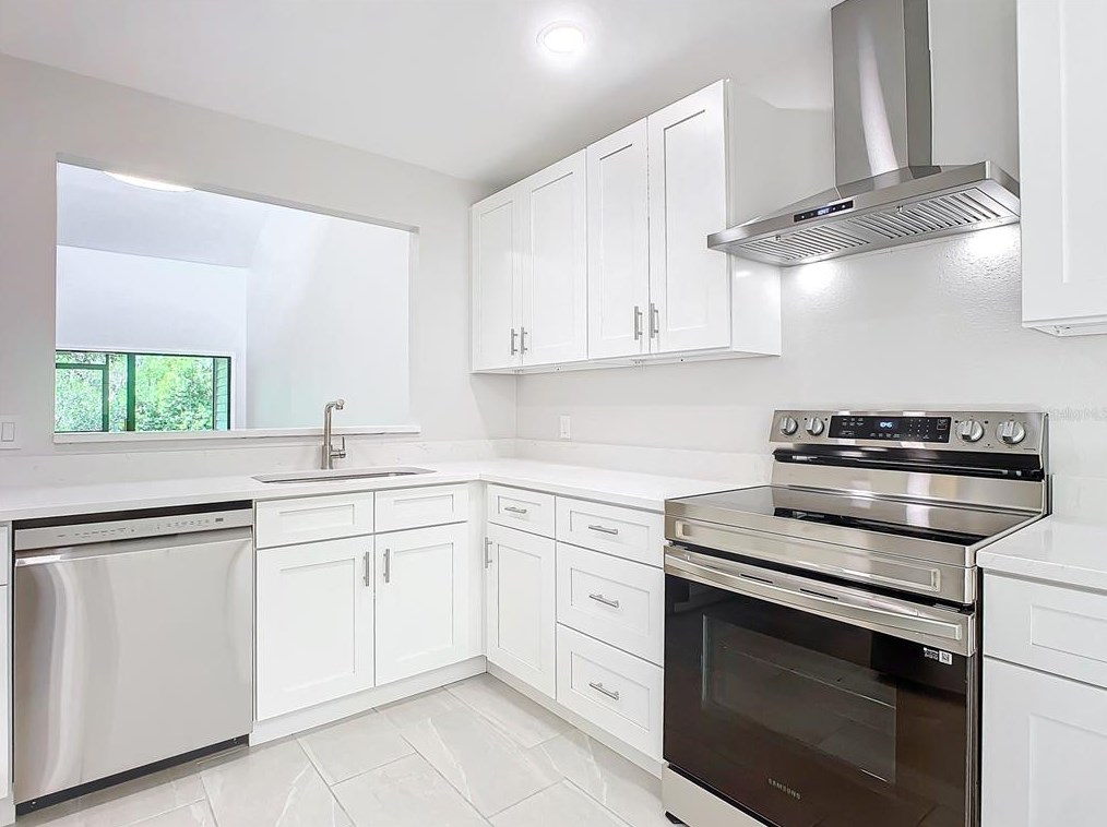 128 Surf Scooter Dr, Daytona Beach FL  32119-1378 exterior