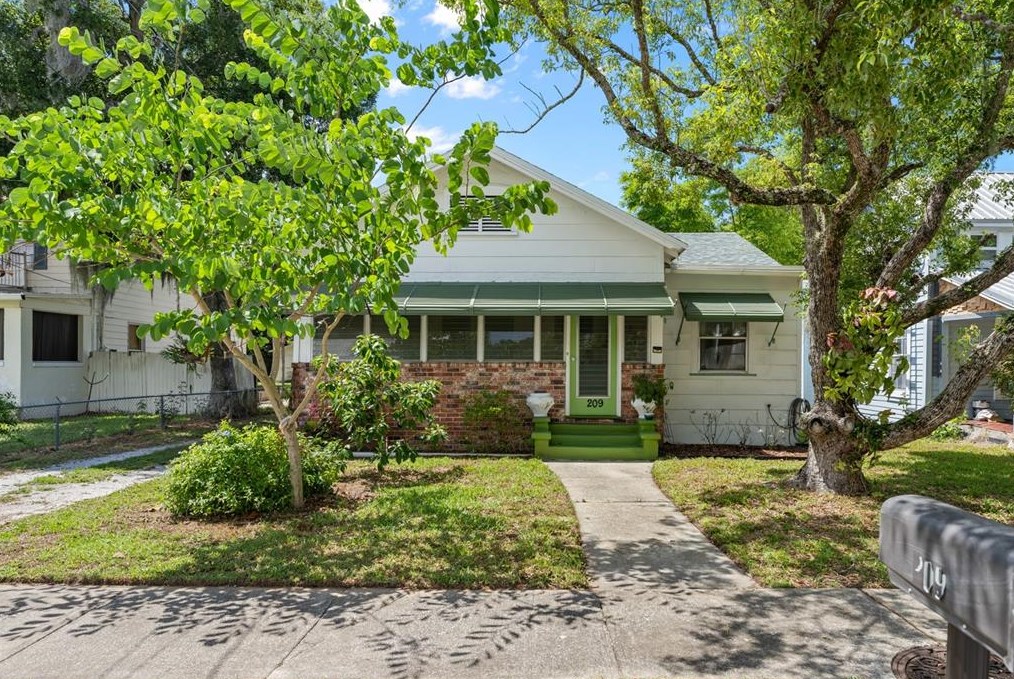 209 Mary Ave, New Smyrna, FL 32168