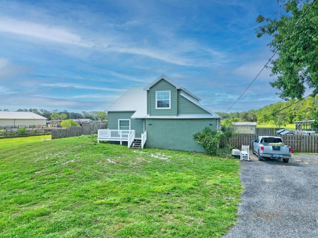 3834 Pioneer Trail, New Smyrna, FL 32168